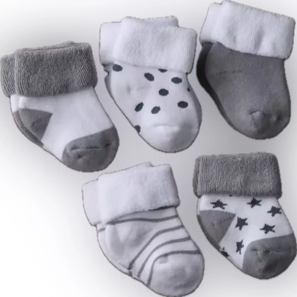 Cozy Kids' Socks Set - Gray and White New 0-4 months